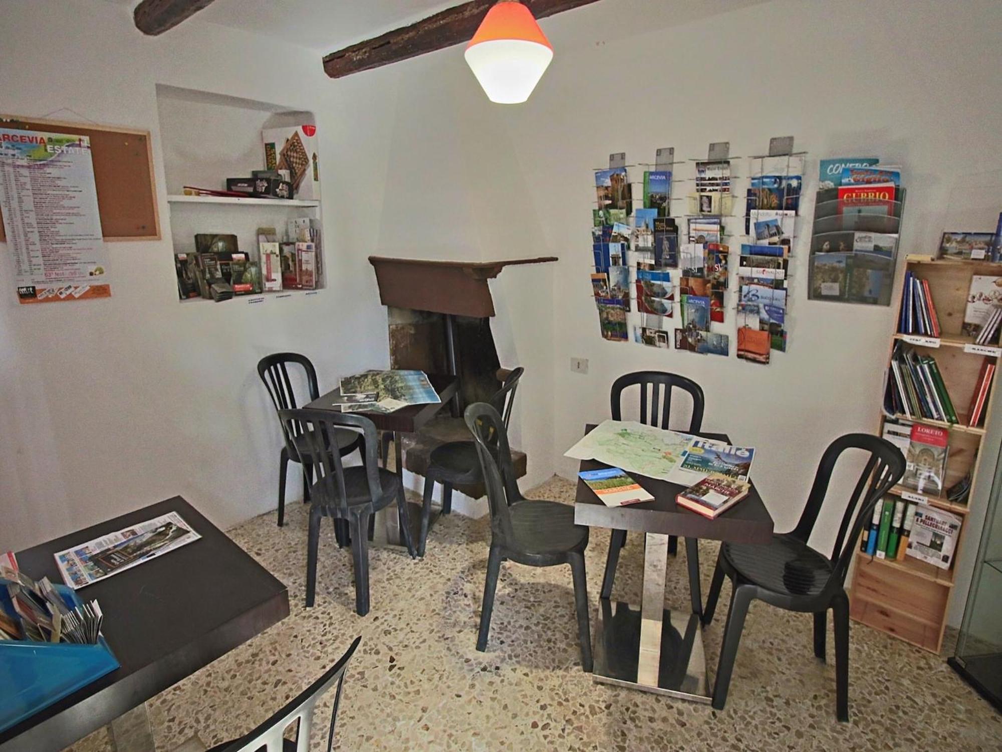 Nice Flat In Arcevia With Swimming Pool Exterior foto