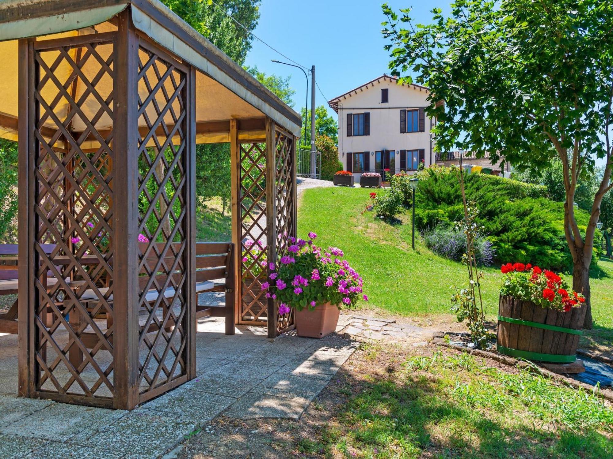Nice Flat In Arcevia With Swimming Pool Exterior foto